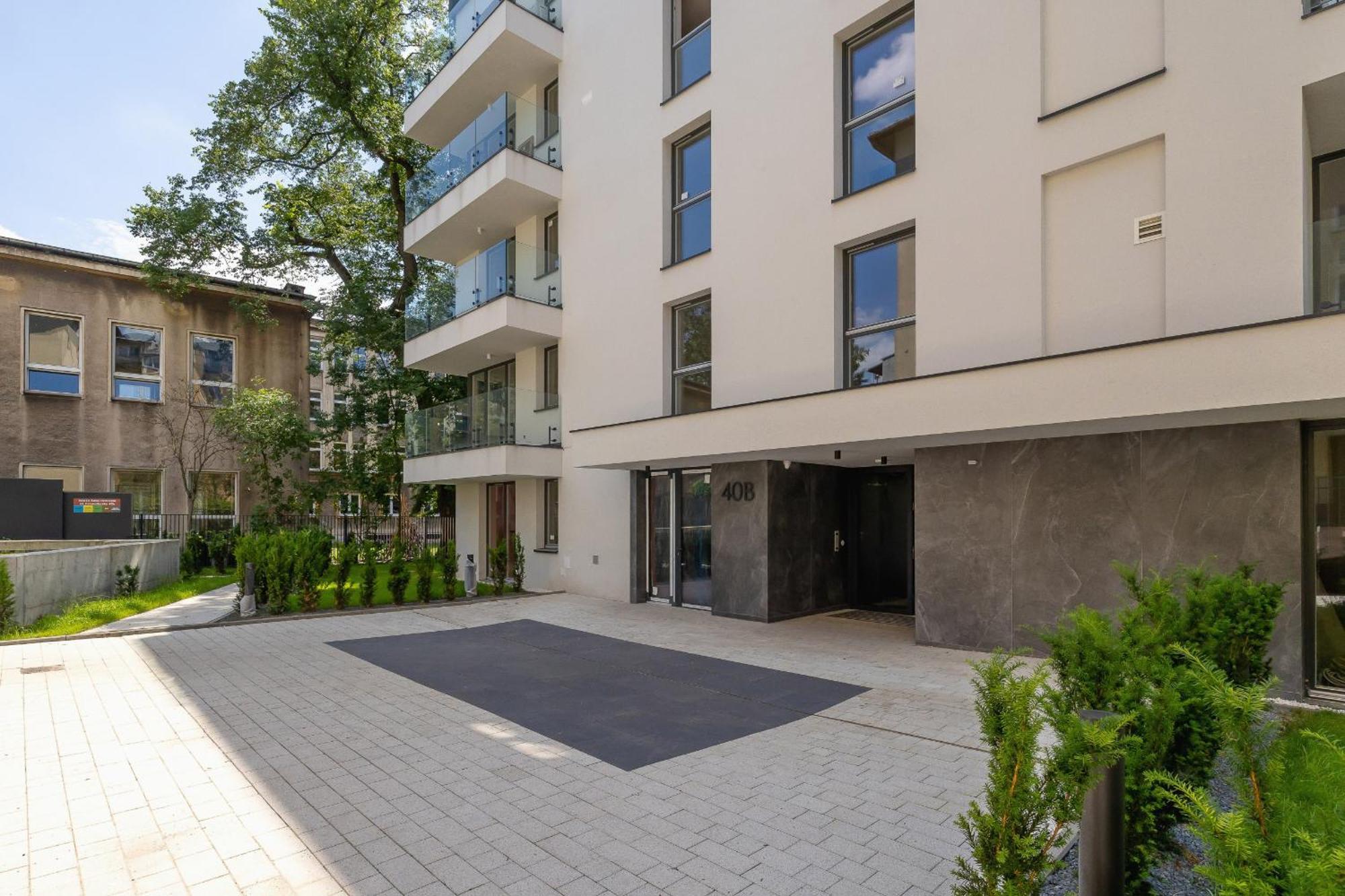 Krowoderska Apartment With Balcony Near City Center By Rent Like Home Cracovia Exterior foto